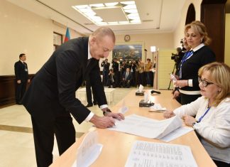 Azerbaijan Nation Casts Vote to Election of New Parliament on Snowy Sunday