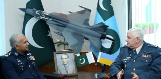 Ukraine Air Force Commander Calls on Pakistani Air Chief Marshal