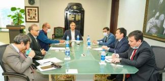 Uzbekistan Delegation Calls on Secretary Aviation Division