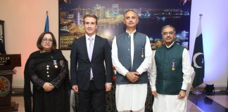 Azerbaijan Appreciates & Honors Pakistani Officials & Press for their Support in War