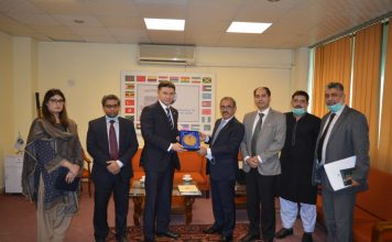 Ambassador Kazakhstan Visits COMSATS – Discusses Further Cooperation with E.DDr Akhtar Nazir