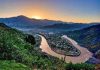 A Glimpse of Kashmir – Munaza Kazmi