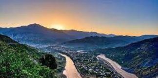 A Glimpse of Kashmir – Munaza Kazmi
