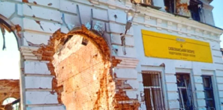 The army of the Russian Federation destroys churches and temples in Ukraine