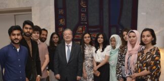Award ceremony for the winners of the 2022 Francophonie Video Contest