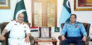 Iraqi Naval Commander Calls on Air Chief Marshall Pakistan