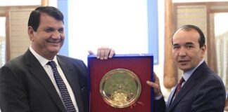 Pak-Uzbek Ministers Discuss Cultural Cooperation at Sidelines of Bakhshi Folk Festival