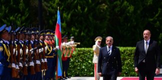Shehbaz Sharif Received at Presidential Palace by the Leader of Azerbaijan -Pay Tribute to National Hero Heydar Aliyev