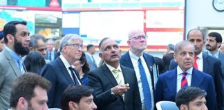 Bill Gates Visits NDMA – Appreciates State of the Art Facilities of Prediction of Disasters at NEOC
