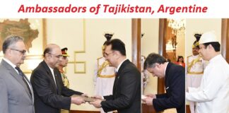 Envoys of Tajikistan, Argentina, Myanmar, Cambodia,Rwanda, Zimbabwe, and Botswana Present Credentials to President of Pakistan