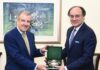 Ambassador Spain Calls on Finance Minister Pakistan