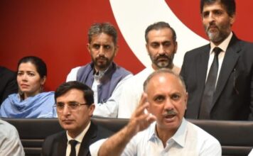 Umar Ayub Blows Whistle for the Establishment / Intelligence Agencies of Pakistan