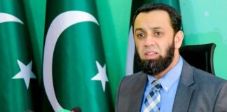 Pakistan : All economic indicators are positive, with foreign exchange reserves improving, the currency remaining stable and inflation decreasing : Claims Minister Information