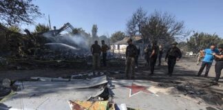 Ukraine Downs Russian Fighter Plane – Russia Claims Gains in Eastern Ukraine