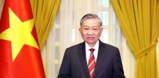 JOINING HANDS TO OPEN A NEW ERA OF DEVELOPMENT OF VIETNAM-CHINA FRIENDSHIP
