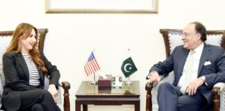 Pakistan, US Vow to Boost Trade and Investment