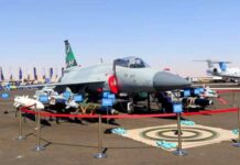 PAKISTAN AIR FORCE SHOWCASES JF-17 BLOCK-III & SUPER MUSHSHAK AT WORLD DEFENCE SHOW – 2026