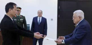 Ambassador Vietnam Presents Credentials to President Palestine Authority