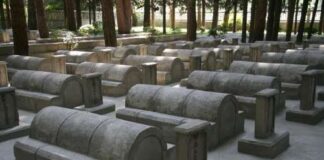 Tomb Sweeping Festival to Pay Respect to the Departed Souls of Workers of KKH @ Chinese Cemetery in Danyor GB on 04 April