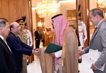 President receives credentials from Ambs. of France, KSA